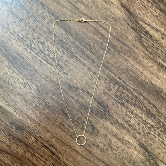 Beautiful gold necklace - Picture 3 of 6